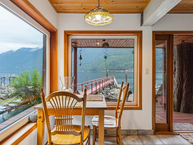 12 & 13 Coldwell Beach, North Vancouver, BC - 17