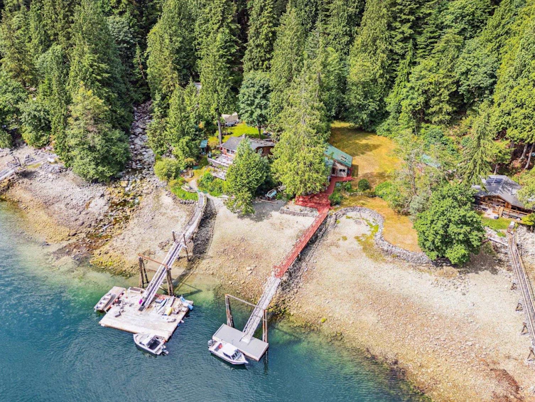 12 & 13 Coldwell Beach, North Vancouver, BC - 32