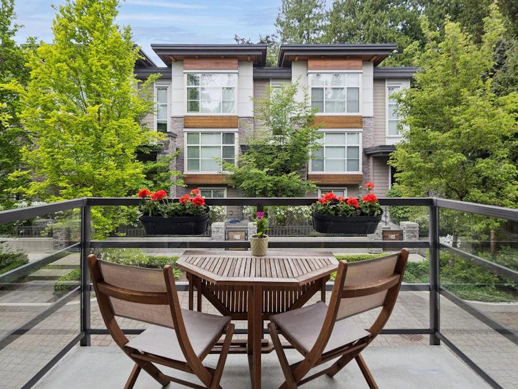 2-3025 Baird Road, North Vancouver, BC, V7K 2G5 - 2