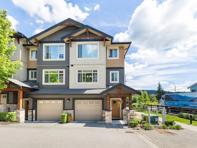27-11305 240 Street - 4