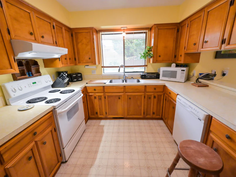 6473 Norvan Road, Sechelt, BC, V7Z 0S6 - 12