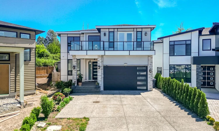 2546 Terminal Court