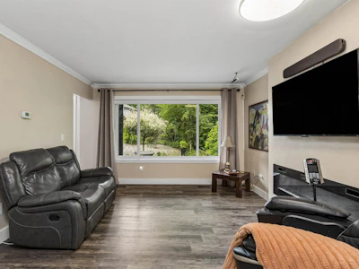 1501 Ostler Court - 5