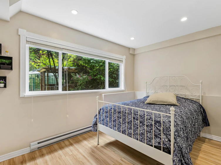 1501 Ostler Court, North Vancouver, BC, V7G 2P1 - 30
