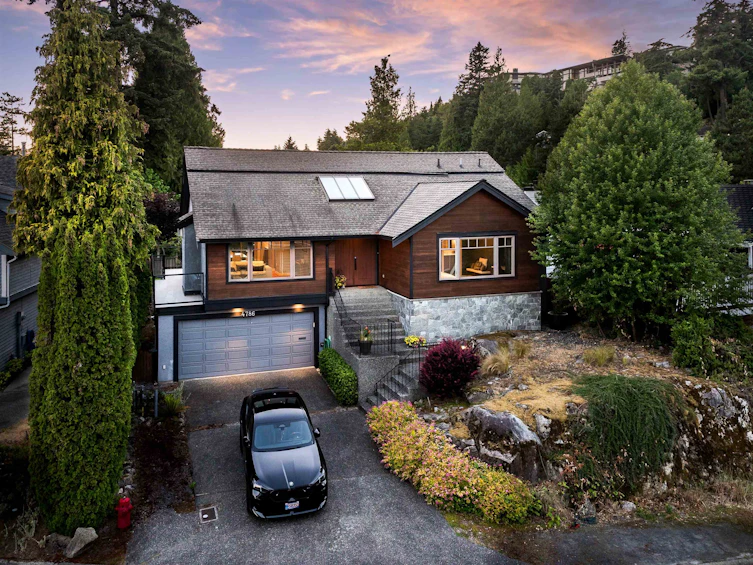 4786 Meadfeild Court, West Vancouver, BC, V7W 2Y3 - 39