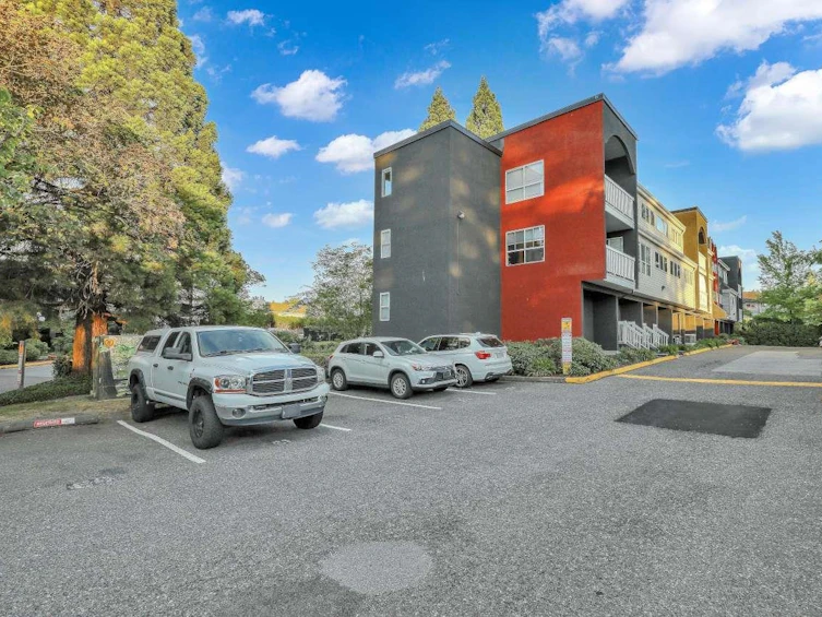 305-5664 200 Street, Langley, BC, V3A 1M8 - 31
