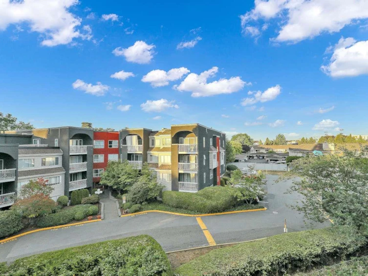 305-5664 200 Street, Langley, BC, V3A 1M8 - 24