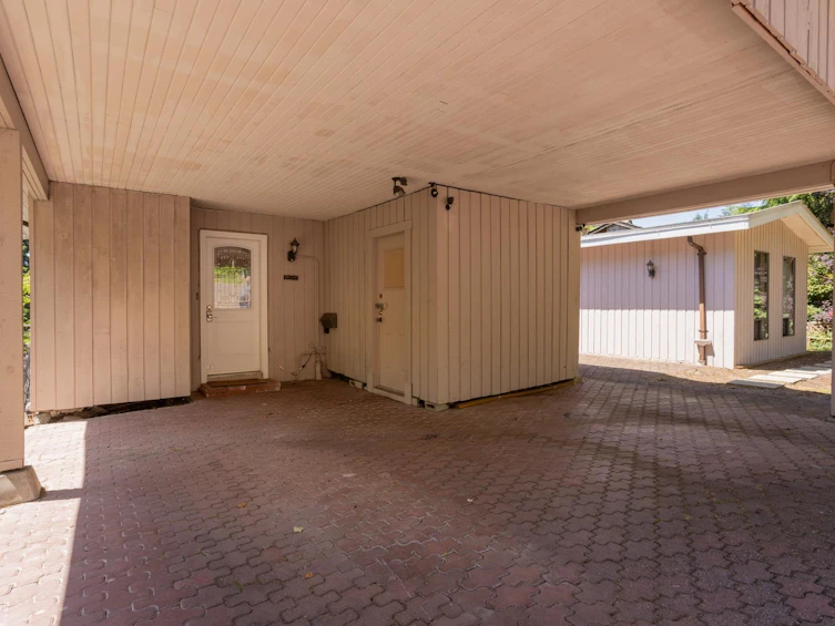 148 Roe Drive, Port Moody, BC, V3H 3M8 - 4