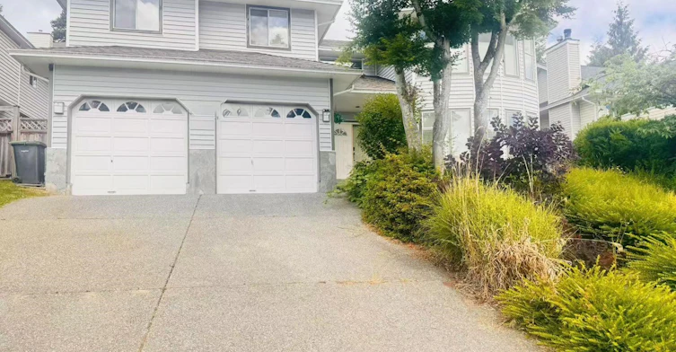 2600 Delahaye Drive, Coquitlam, BC, V3B 7E7