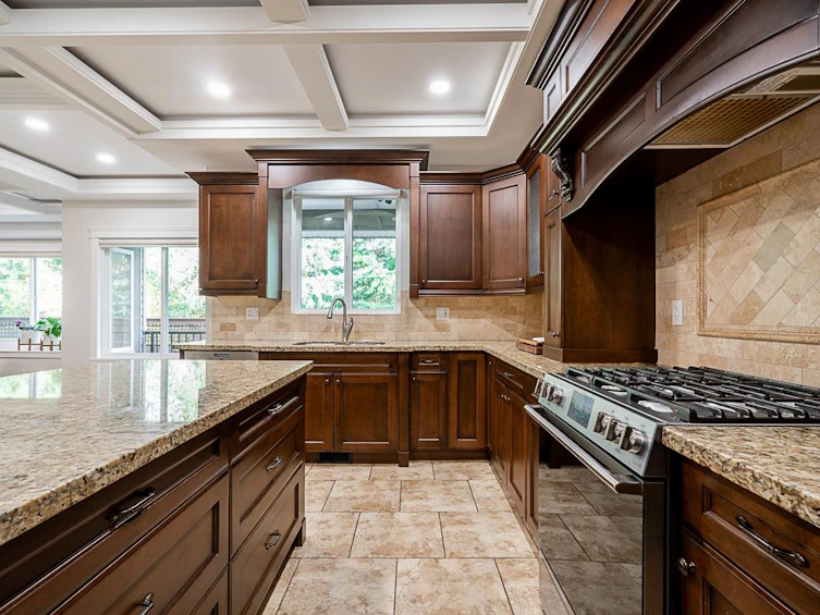 8188 211 Street, Langley, BC, V2Y 0E4 - 10