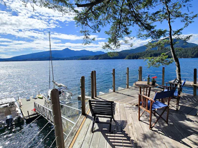 585 Errington Way - 5