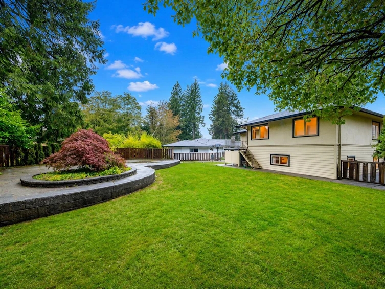 2870 Thorncliffe Drive, North Vancouver, BC, V7R 2S8 - 20