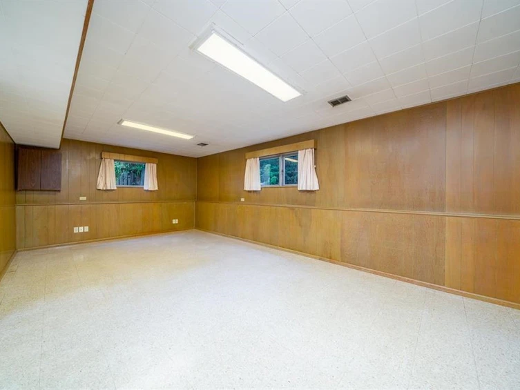 2870 Thorncliffe Drive, North Vancouver, BC, V7R 2S8 - 15