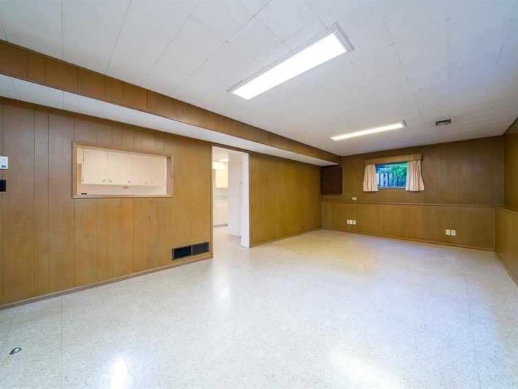 2870 Thorncliffe Drive, North Vancouver, BC, V7R 2S8 - 16