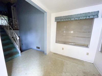1441 128 Street - 2