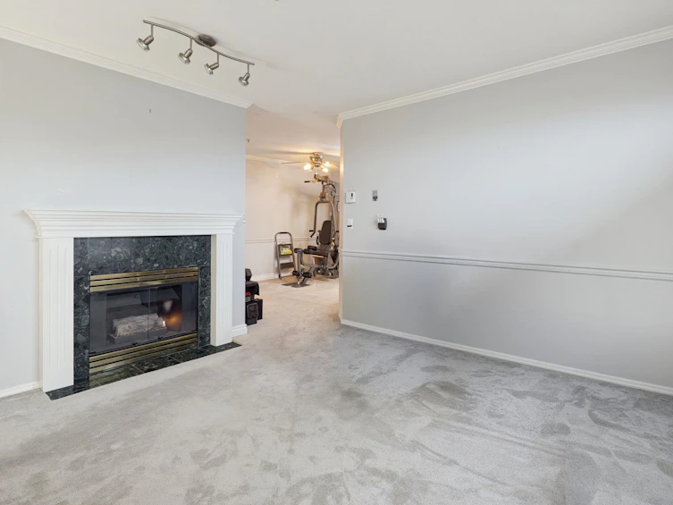 305-5977 177b Street, Surrey, BC, V3S 4J7 - 3