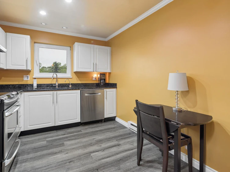 305-5977 177b Street, Surrey, BC, V3S 4J7 - 10