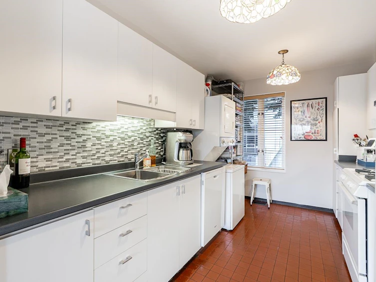 967 W 8th Avenue, Vancouver, BC, V5Z 1E4 - 7