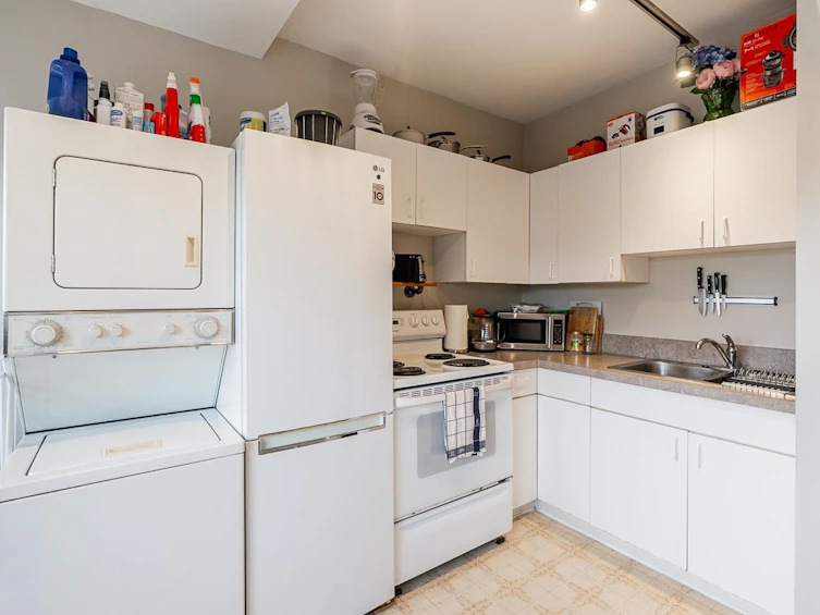 967 W 8th Avenue, Vancouver, BC, V5Z 1E4 - 17