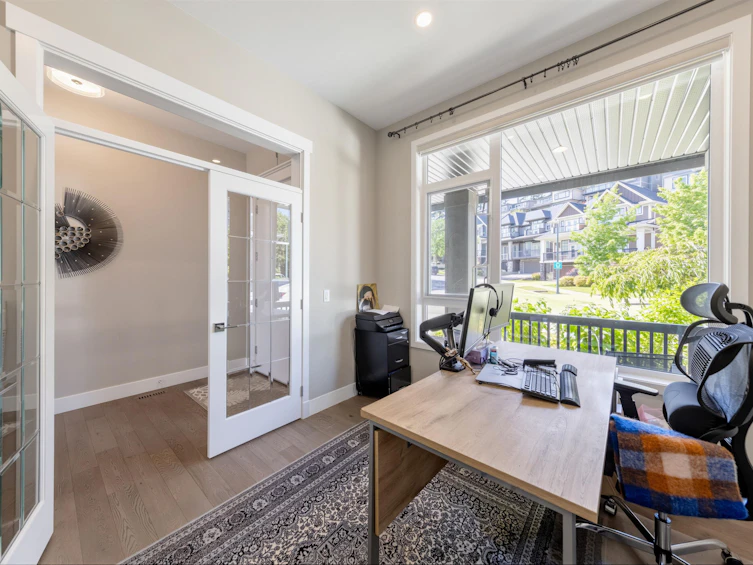 1419 Strawline Hill Street, Coquitlam, BC, V3E 0L5 - 11