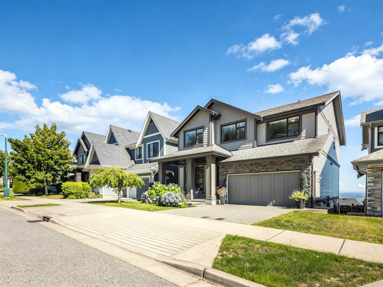 1419 Strawline Hill Street, Coquitlam, BC, V3E 0L5
