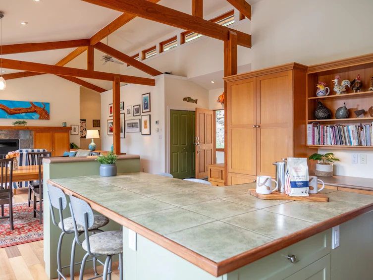 6608 Razor Point Road, Pender Island, BC, V0N 2M1 - 10