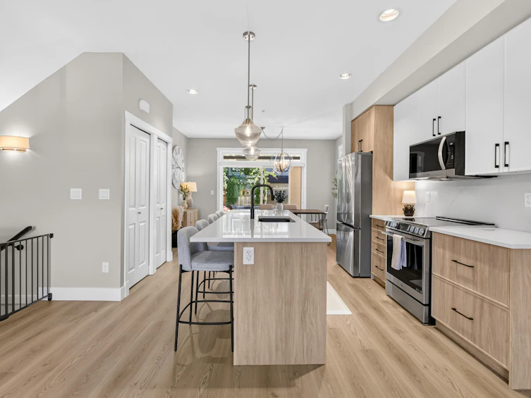 23140 Gilbert Drive, Maple Ridge, BC, V4R 0C3 - 11