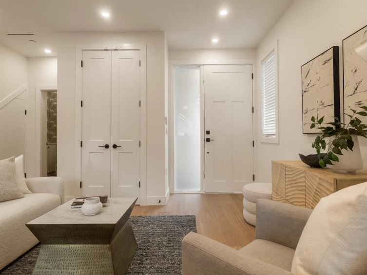 2049 E 4th Avenue, Vancouver, BC, V5N 1K5 - 6