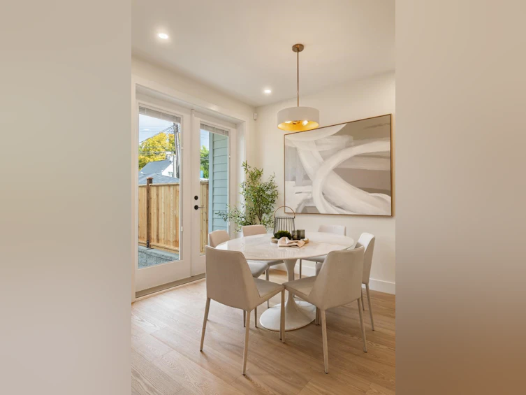 2049 E 4th Avenue, Vancouver, BC, V5N 1K5 - 12