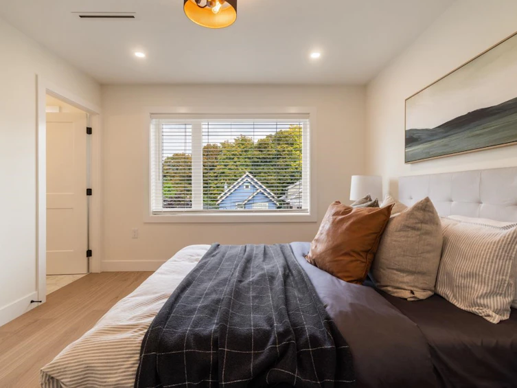2049 E 4th Avenue, Vancouver, BC, V5N 1K5 - 15