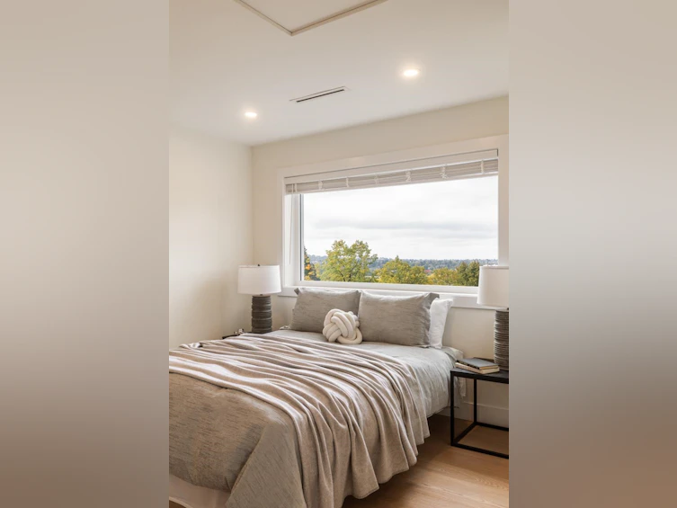 2049 E 4th Avenue, Vancouver, BC, V5N 1K5 - 27