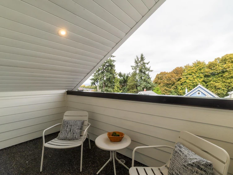2049 E 4th Avenue, Vancouver, BC, V5N 1K5 - 30