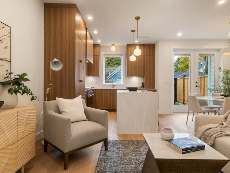 2049 E 4th Avenue, Vancouver, BC, V5N 1K5 - 9