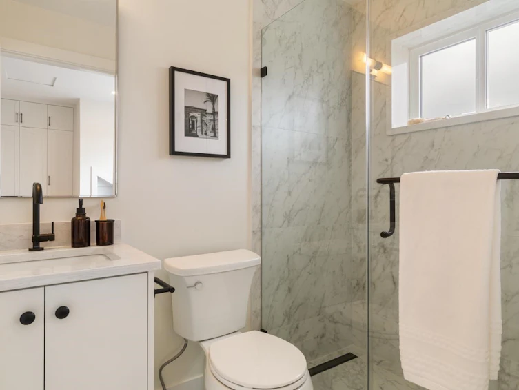 2049 E 4th Avenue, Vancouver, BC, V5N 1K5 - 31