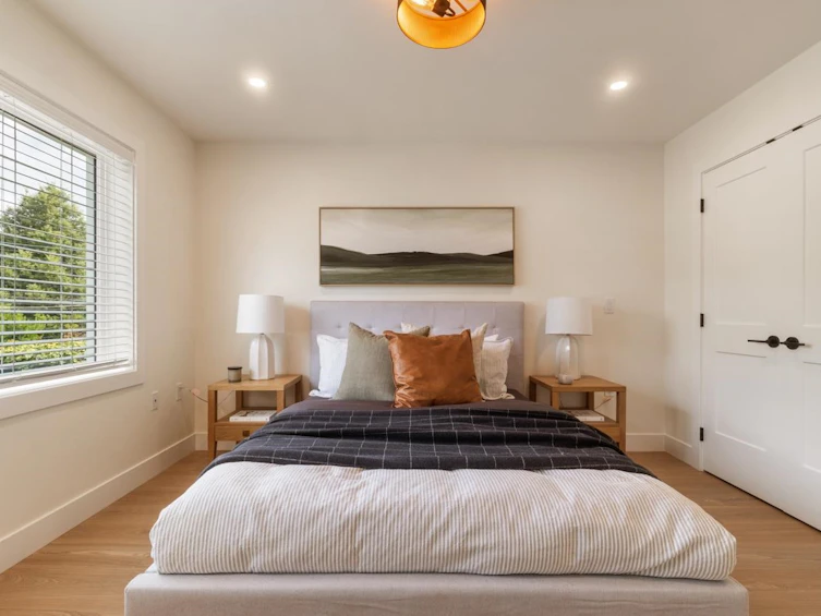 2049 E 4th Avenue, Vancouver, BC, V5N 1K5 - 16
