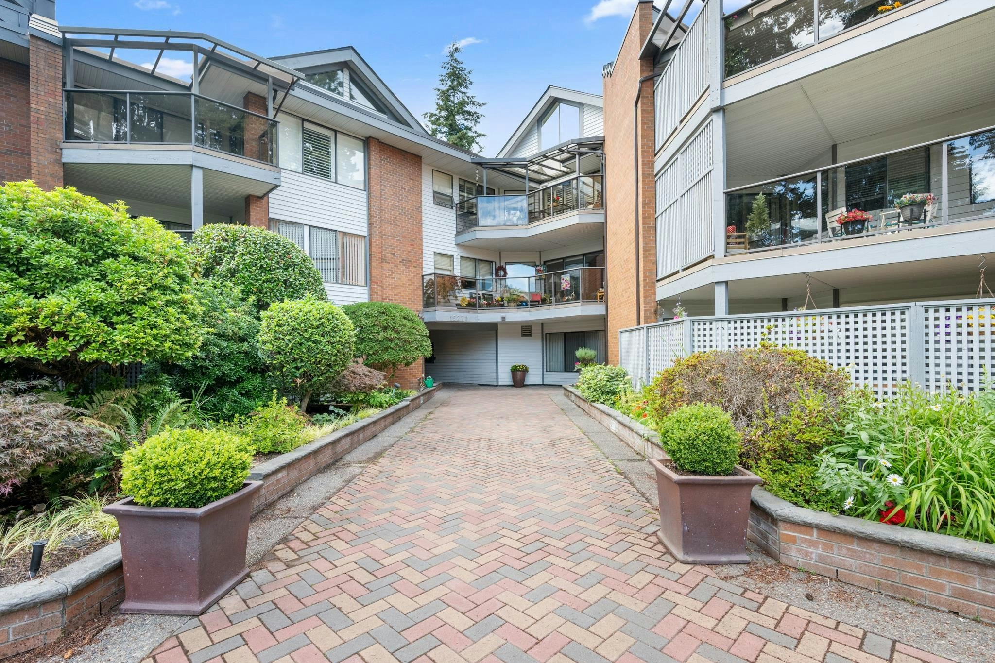 109-15270 17 Avenue, Surrey, BC, V4A 1T9