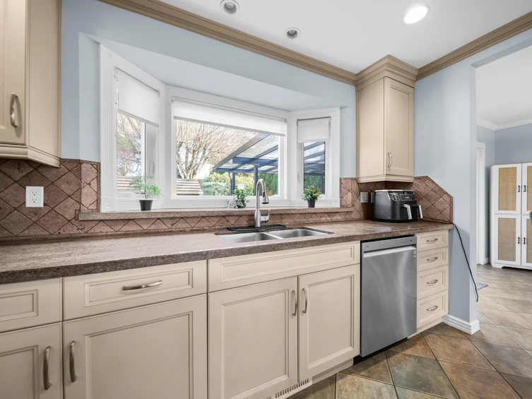 2914 Glenshiel Drive, Abbotsford, BC, V3G 1G8 - 10