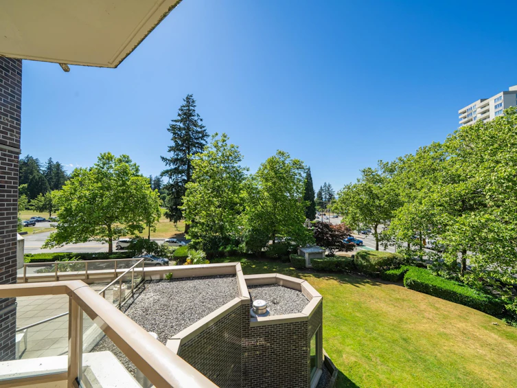 305-5790 Patterson Avenue, Burnaby, BC, V5H 4H6 - 21