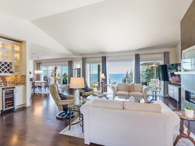 5997 Cowrie Street - 4