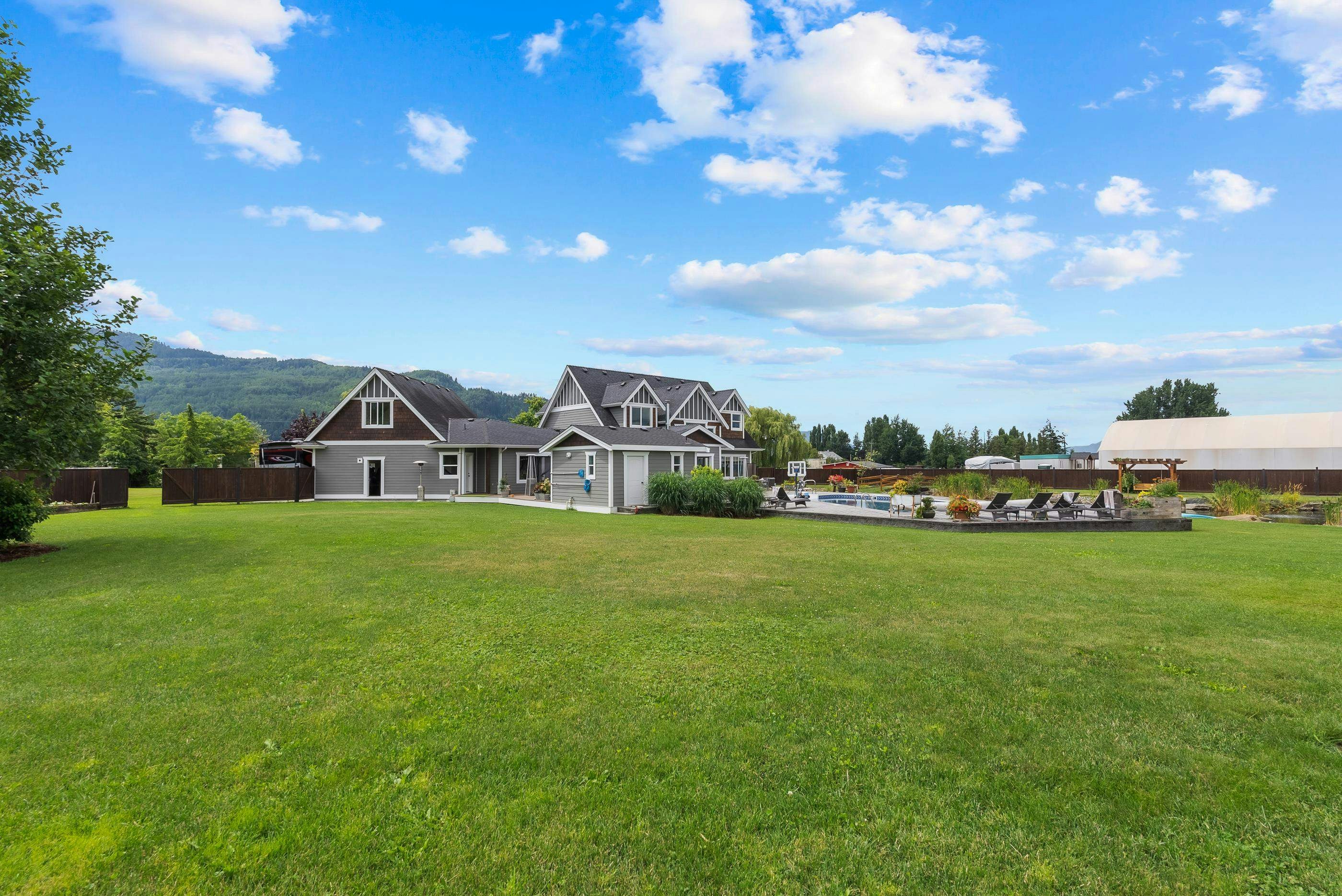 49517 Prairie Central Road, Chilliwack, BC, V2P 6H3 - 30