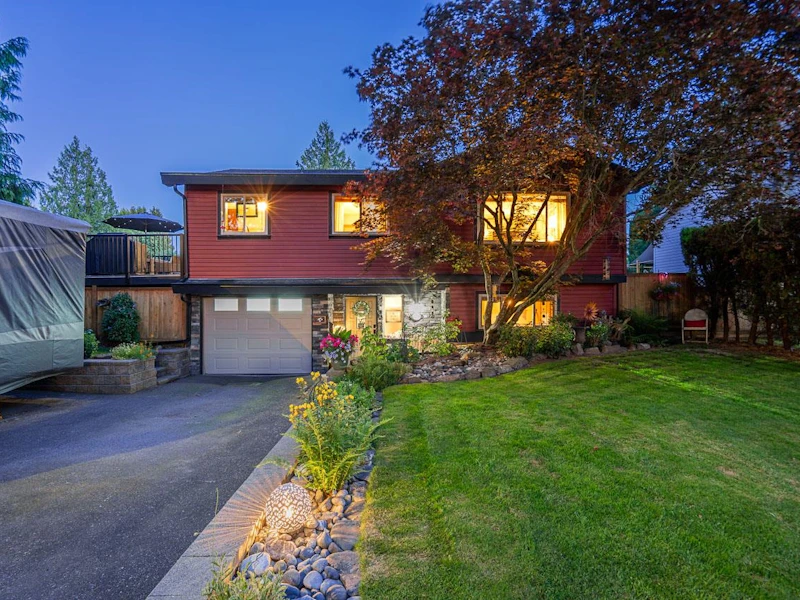 26586 33rd Avenue, Langley BC V4W 3G2