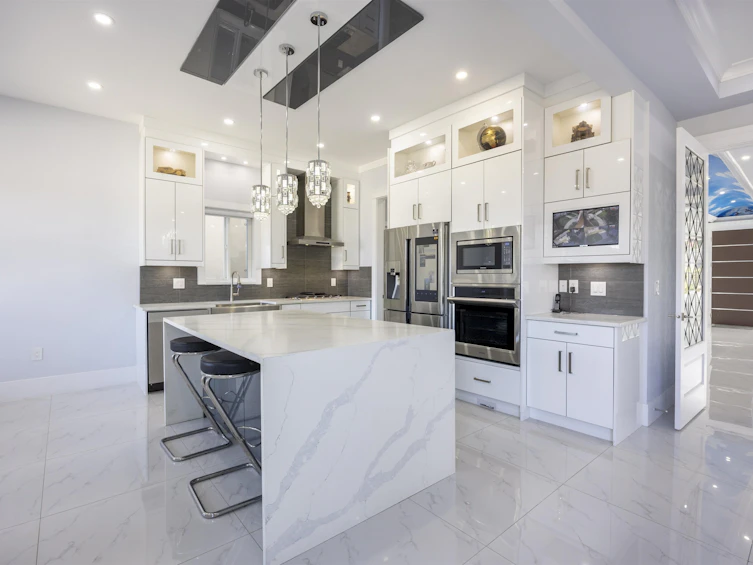 5001 Dover Street, Burnaby, BC, V5H 1R4 - 13