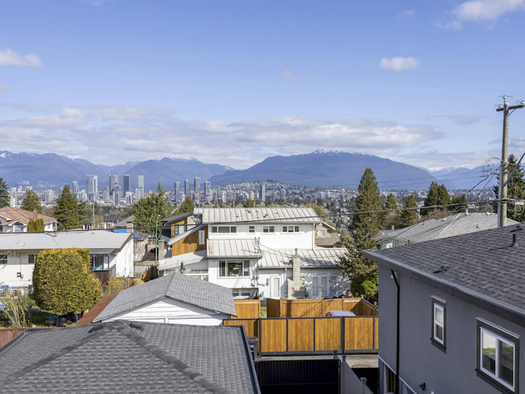 5001 Dover Street, Burnaby, BC, V5H 1R4 - 37