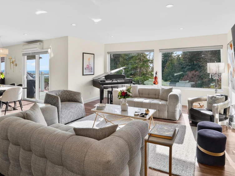 668 Alpine Court, North Vancouver, BC, V7R 2L8 - 12