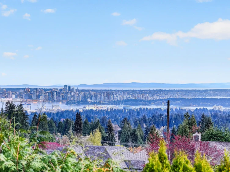 668 Alpine Court, North Vancouver, BC, V7R 2L8 - 4