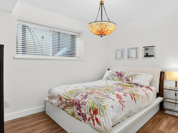 668 Alpine Court, North Vancouver, BC, V7R 2L8 - 24
