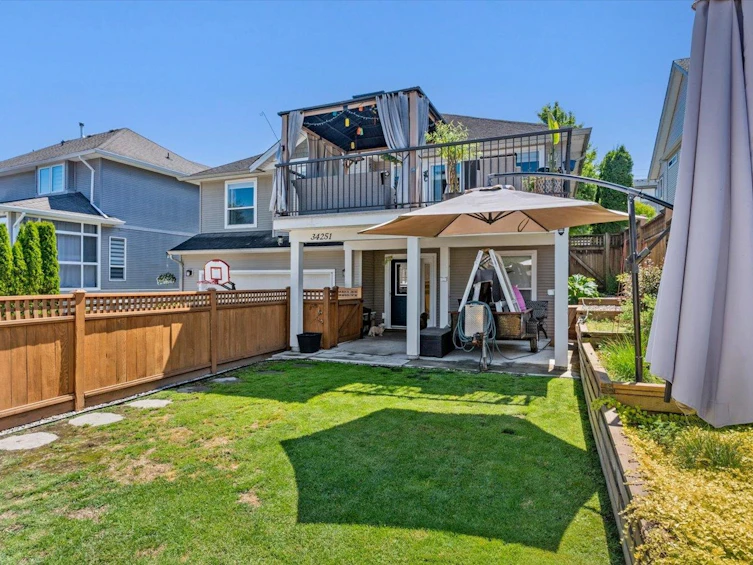 34251 King Road, Abbotsford, BC, V2S 7N2 - 32
