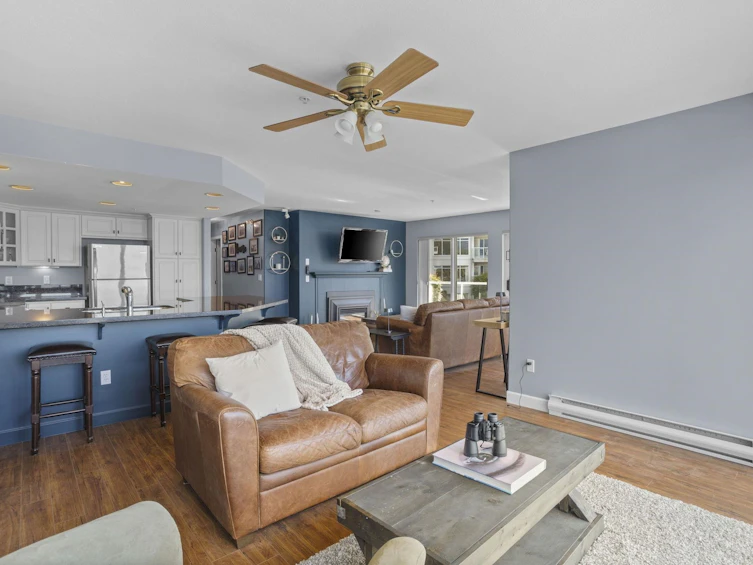 215-328 Esplanade Avenue, Harrison Hot Springs, BC, V0M 1K0 - 12