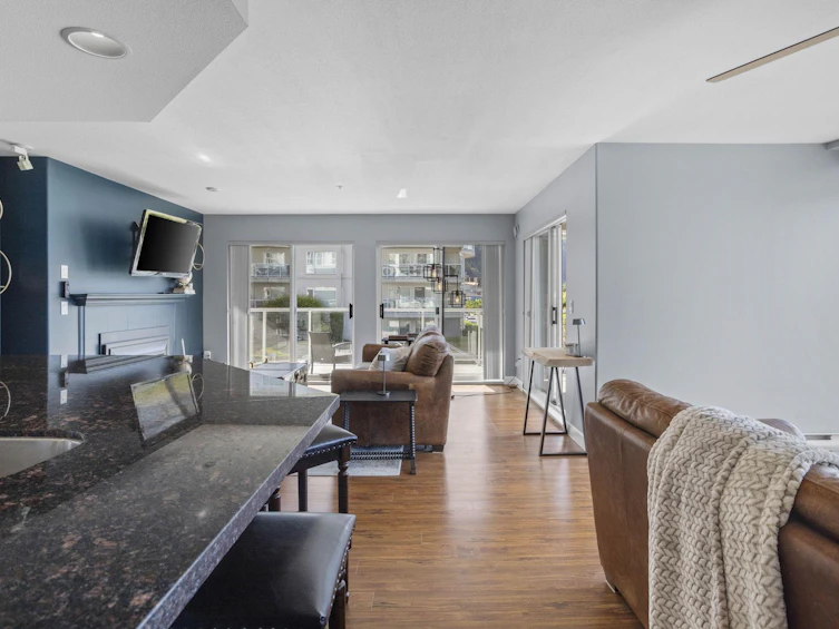 215-328 Esplanade Avenue, Harrison Hot Springs, BC, V0M 1K0 - 9