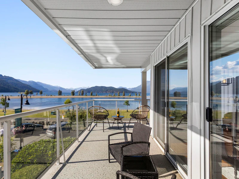 215 - 328 Esplanade Avenue, Harrison Hot Springs BC V0M 1A3